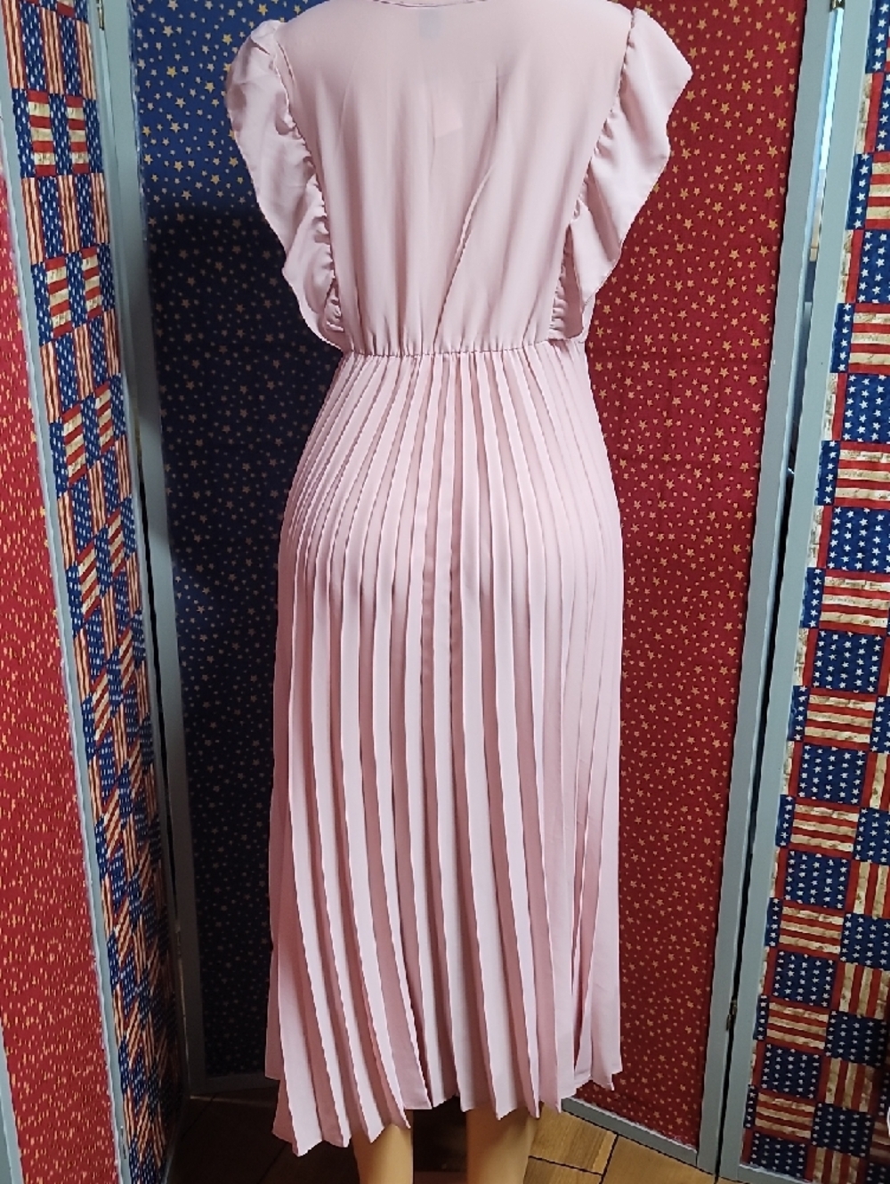 SHEIN Blush Pink Pleated V-Neck Maxi Dress - Picture 3 of 4